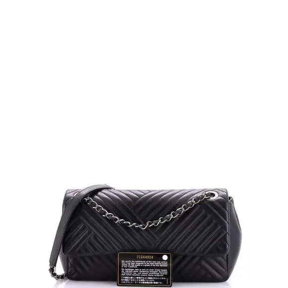 Chanel Cc Crossing Flap Bag Chevron #242416C42B - Picture 2 of 9